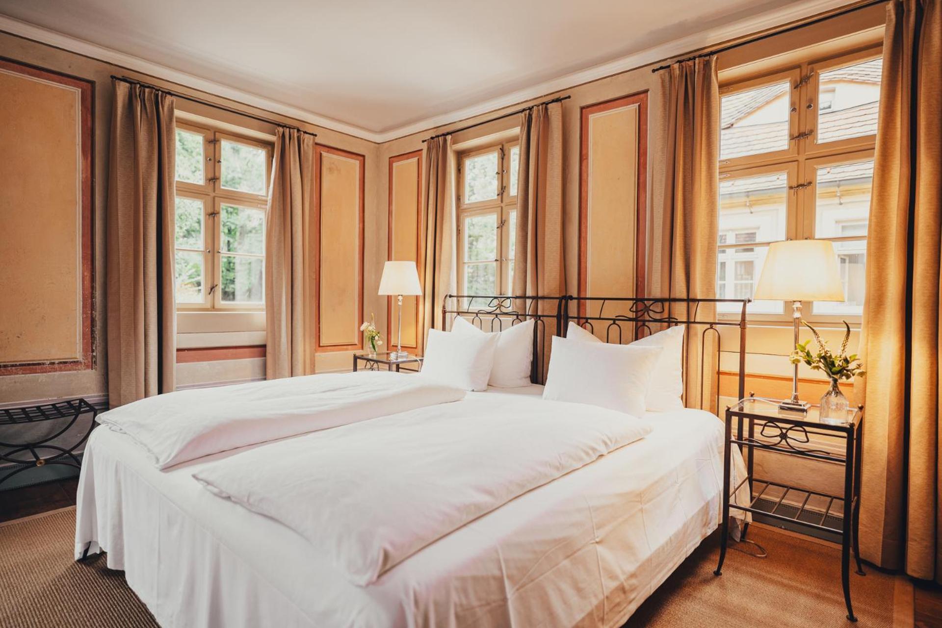 Hotel Villa Sorgenfrei & Restaurant Atelier Sanssouci Radebeul Buitenkant foto