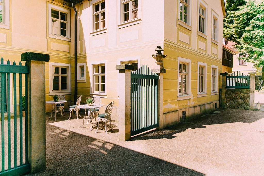 Hotel Villa Sorgenfrei & Restaurant Atelier Sanssouci Radebeul Buitenkant foto