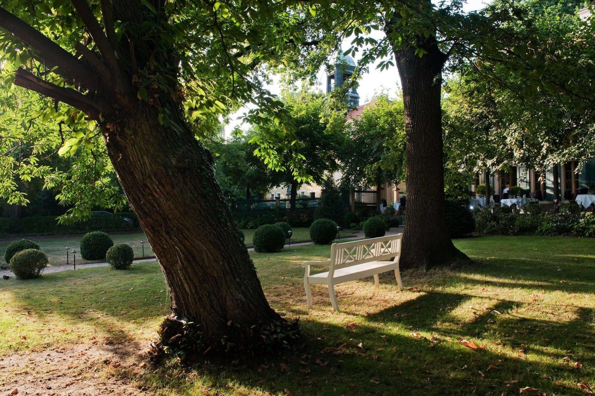 Hotel Villa Sorgenfrei & Restaurant Atelier Sanssouci Radebeul Buitenkant foto